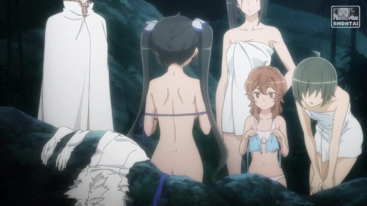 Hestia's fanservice in season#1OAV-Scene24