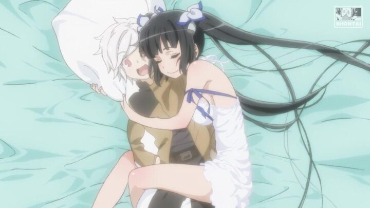 Hestia's fanservice in season#1OAV-Scene84