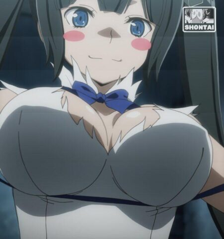 Hestia's fanservice in season#1ep2-Scene2