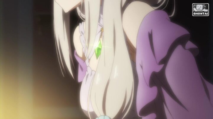 Emilia's fanservice in season#1ep5-Scene12