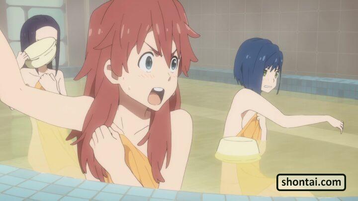 Miku's fanservice in season#1ep8-Scene24