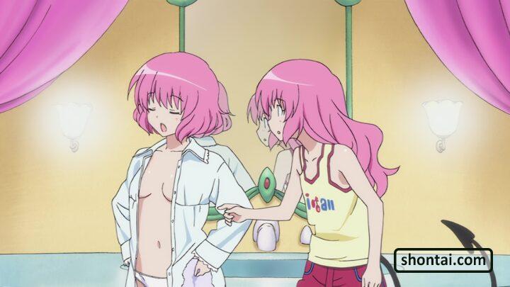 's fanservice in season#1OAV5-Scene7